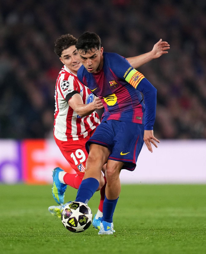 九游娱乐-佩德里对决阿尔瓦雷斯，巴萨迎战马竞欧冠焦点战|巴塞罗那|佩德罗·冈萨雷斯·洛佩斯|马德里竞技|联赛_新浪体育_新浪新闻